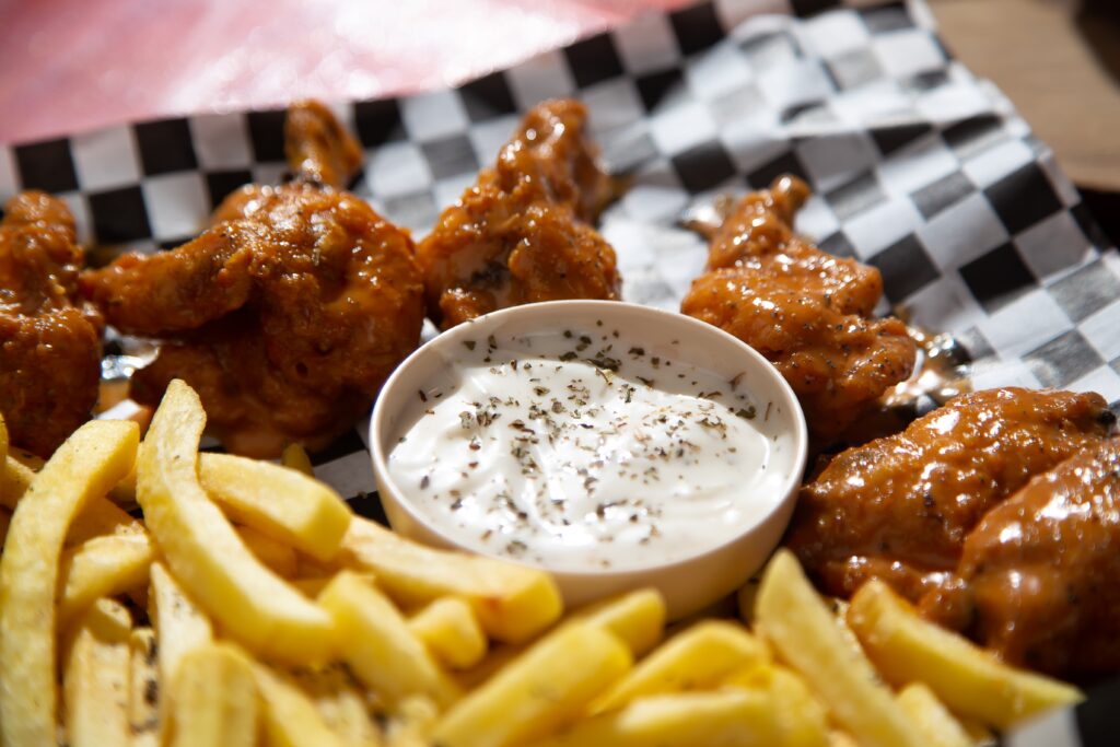 wingstop ranch recipe, image of wings and ranch