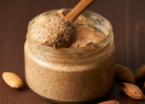 can-dogs-eat-almond-butter, image of almond butter